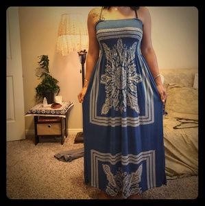 Maxi dress